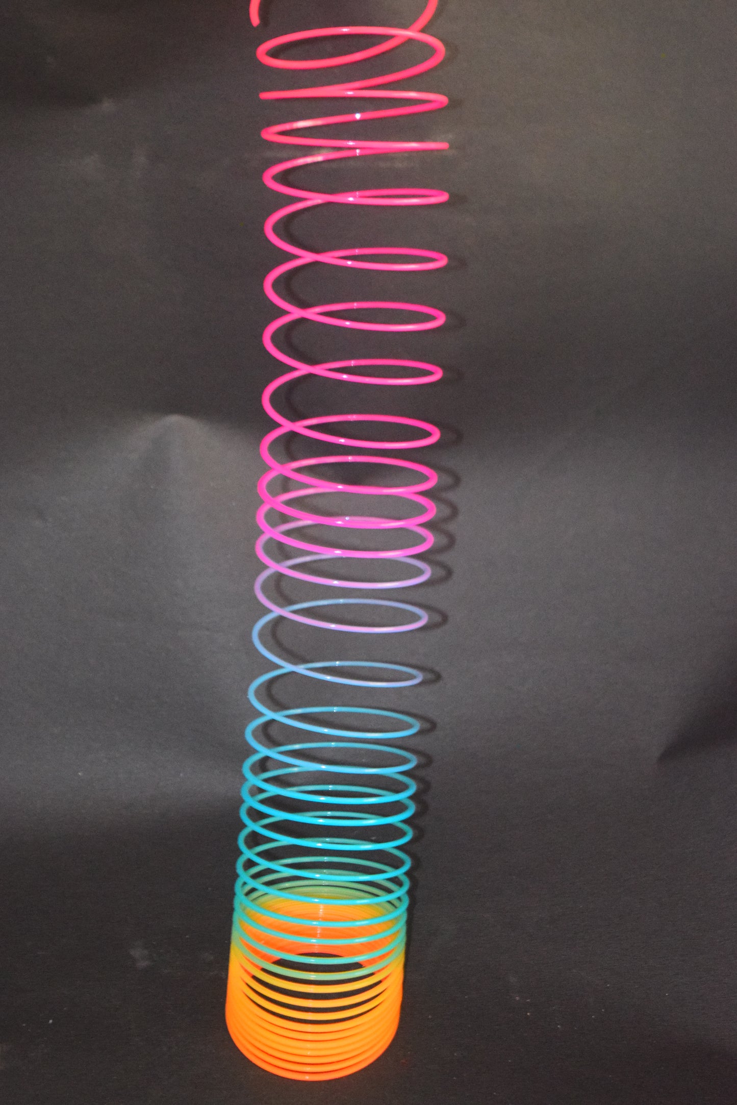 SLINGY RAINBOW SPRING FOR KIDS