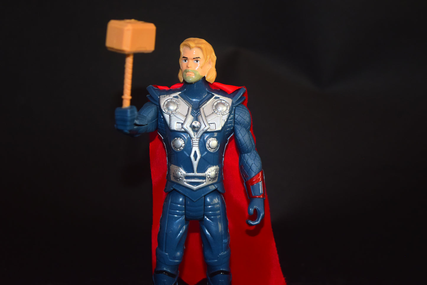 AVENGERS MODEL FOR KIDS ( THOR )