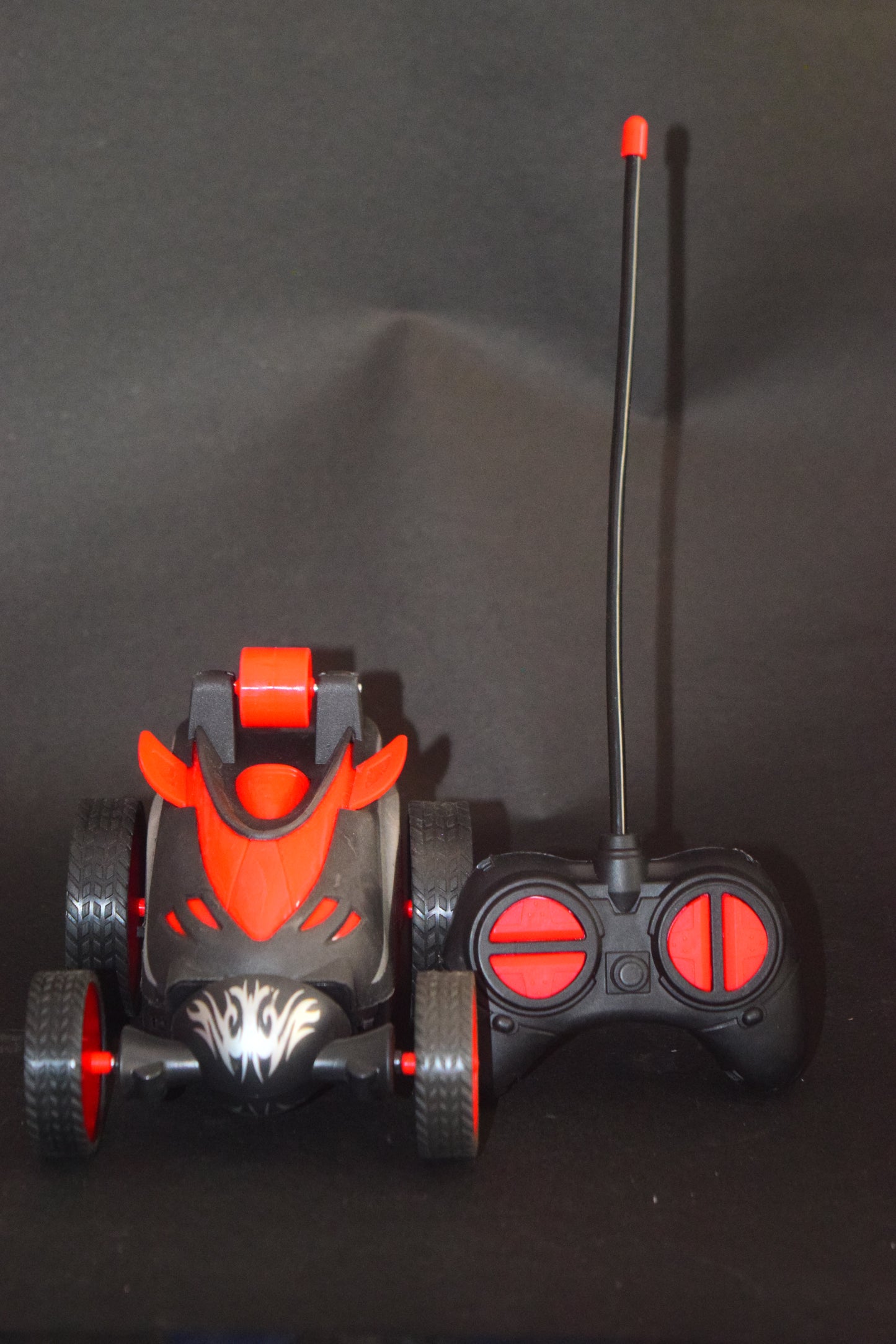 STUNT REMOTE CONTROL CRAZY CAR